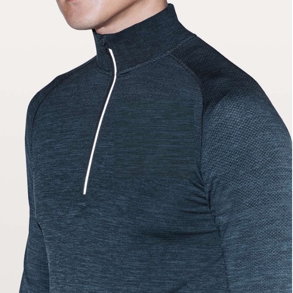 Lululemon Metal Vent Tech 1/2 Zip
Mineral Blue / Nautical Navy - Picture 3 of 12